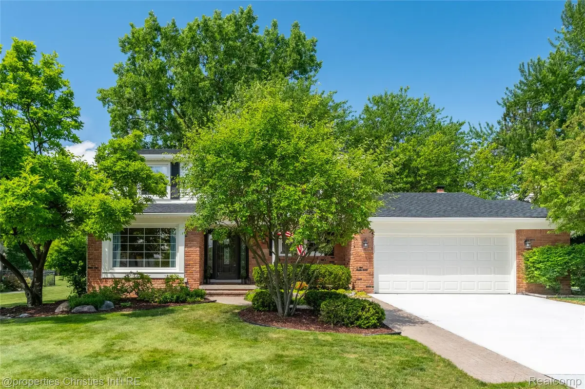 21865 N Center Street, Northville, MI 48167 - #1