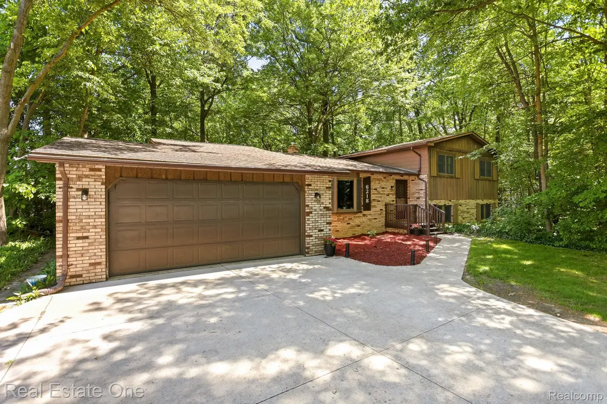 6218 Sturgeon Creek Parkway, Midland, MI 48640 - #1