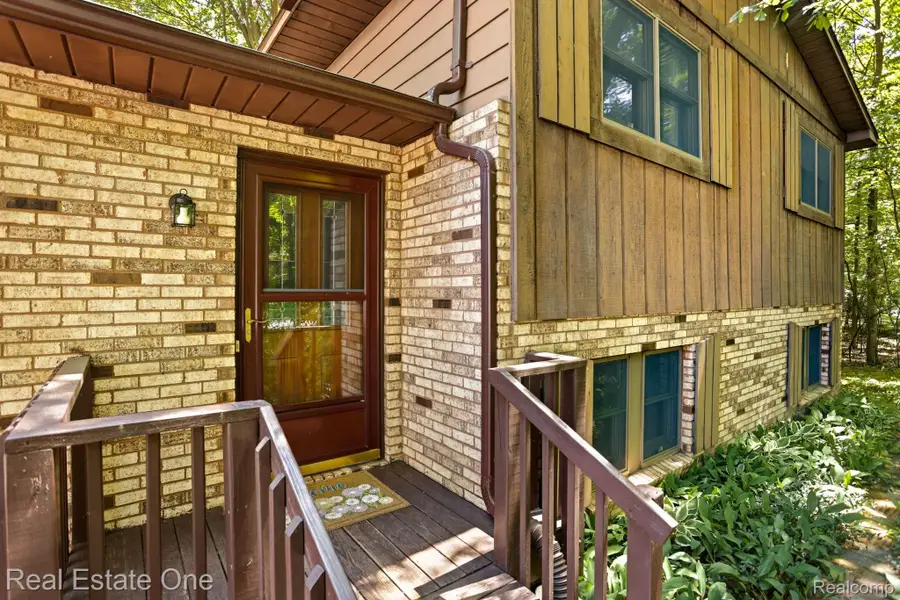 6218 Sturgeon Creek Parkway, Midland, MI 48640 - #3