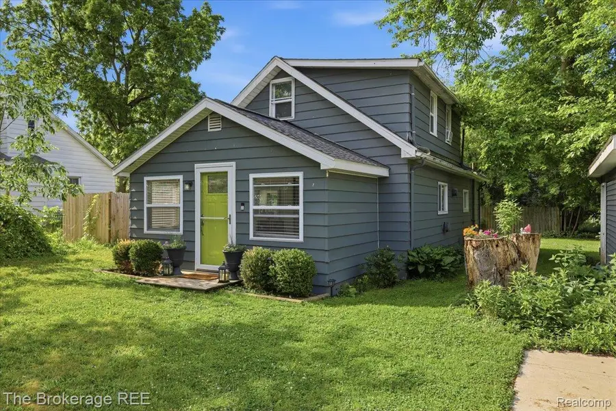 1076 Washington Drive, Flint, MI 48507 - #3