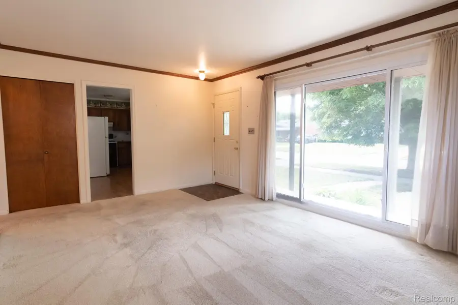 1235 Jenifer Avenue, Madison Heights, MI 48071 - #3