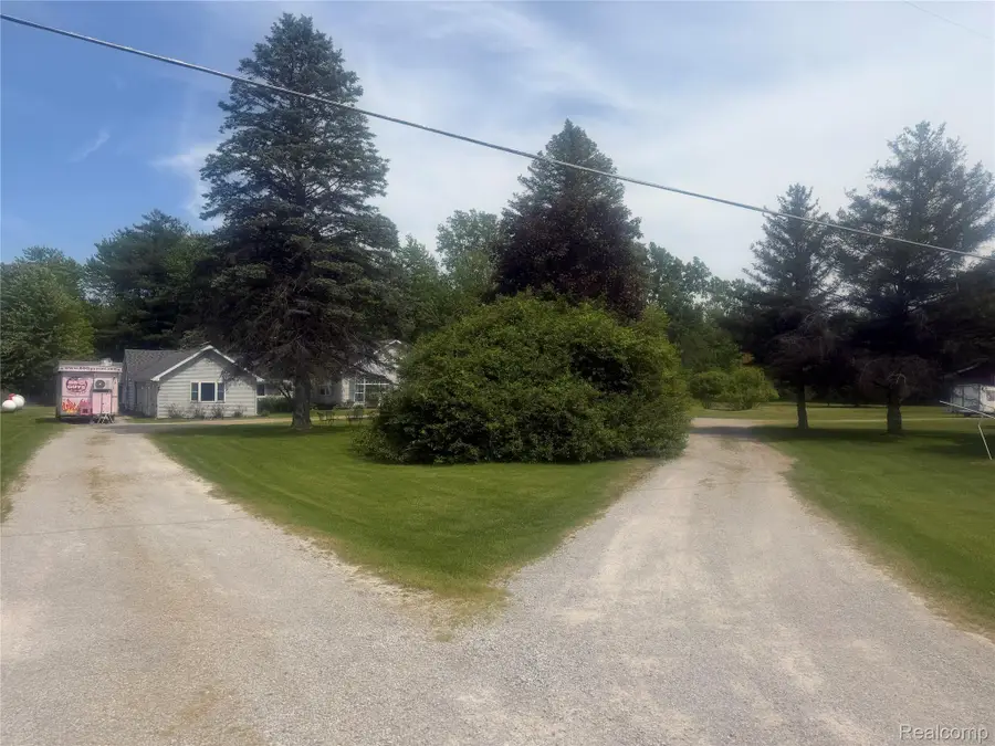 5716 Falkenbury Road, Deerfield, MI 48461 - #2