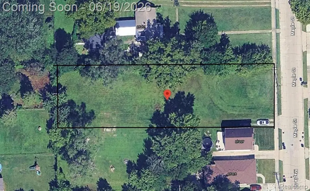 27335 Maple Street, Roseville, MI 48066 - #1