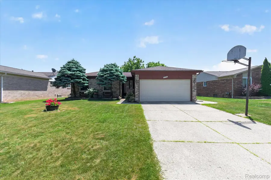15720 Bono Drive, Clinton Township, MI 48038 - #3