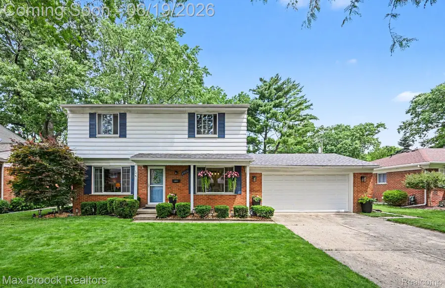 33000 Perth Street, Livonia, MI 48154 - #2