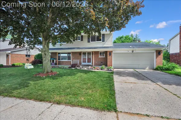 16625 Monticello Drive, ClintonTownship, MI 48038