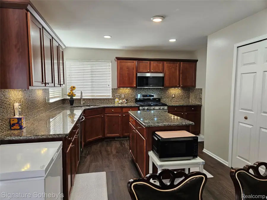 9582 Falmouth Drive, Ypsilanti, MI 48197 - #3