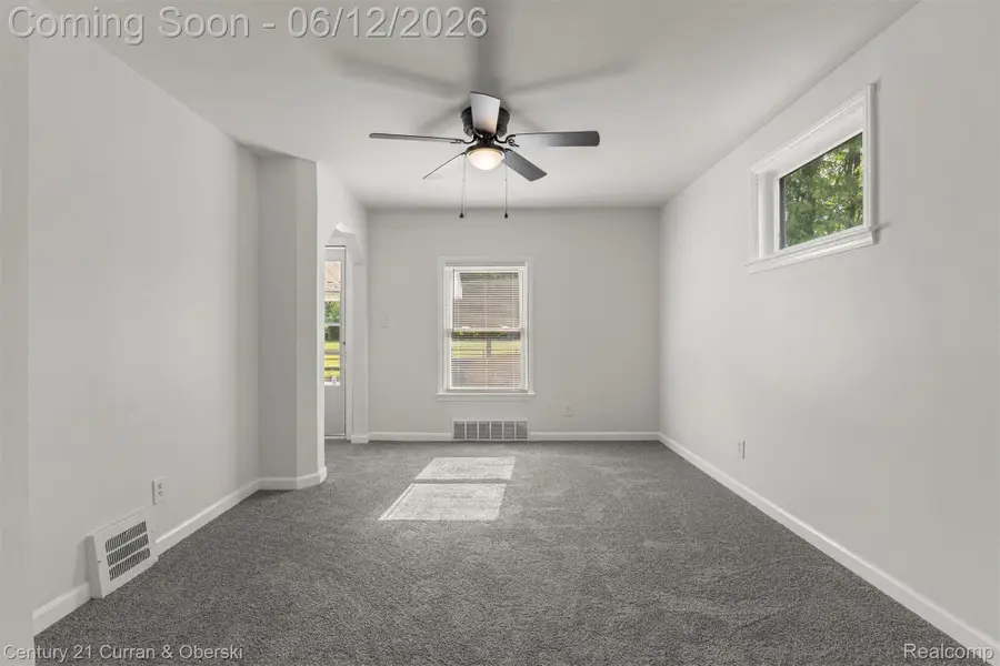 6719 Parkland Street, Dearborn Heights, MI 48127 - #2
