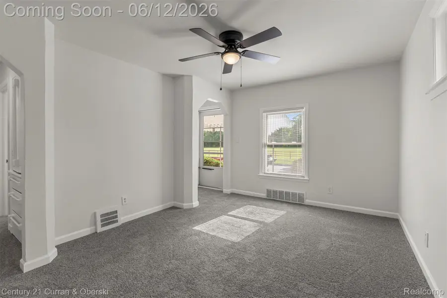 6719 Parkland Street, Dearborn Heights, MI 48127 - #3