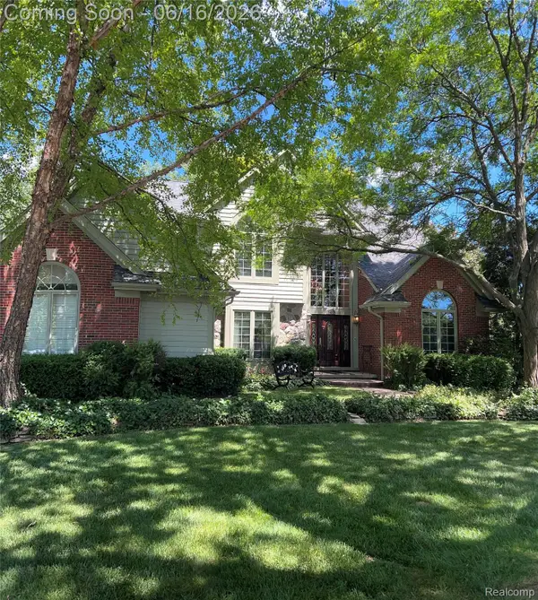 3486 Shakespeare Drive, Troy, MI 48084