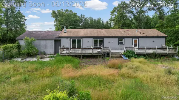51105 Arkona Road, Belleville, MI 48111