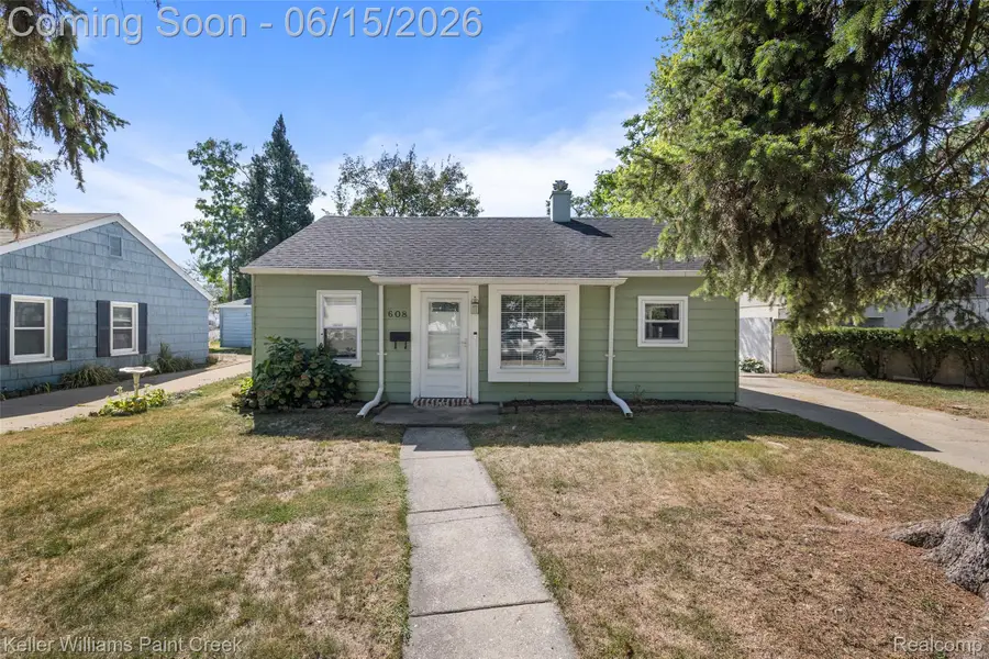 608 E Windemere Avenue, Royal Oak, MI 48073 - #2