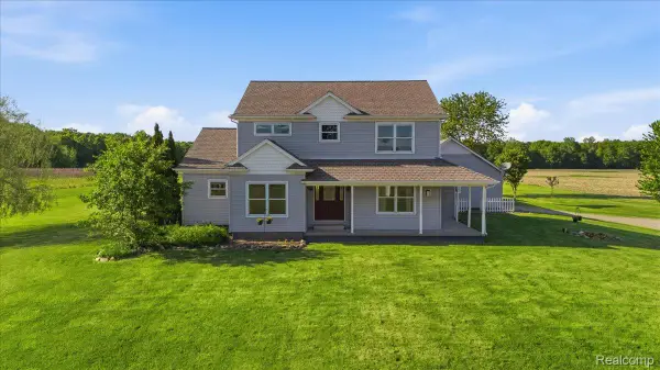 7868 Big Hand Road, Columbus, MI 48063