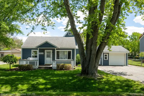 9034 Elmhurst Avenue, Plymouth, MI 48170