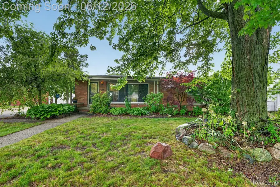 17509 Pershing Street, Livonia, MI 48152 - #3