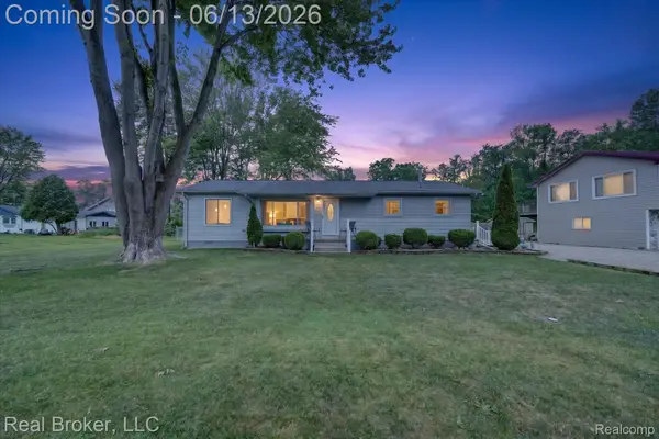 125 Maple Avenue, HarsensIsland, MI 48028