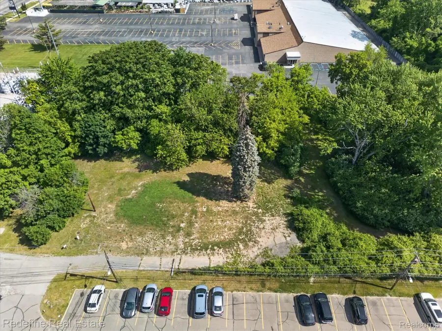 8304 Lanewood Street, Westland, MI 48185 - #3