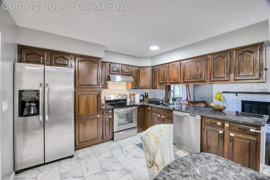 6631 Burnham Drive, Canton, MI 48187 - #2