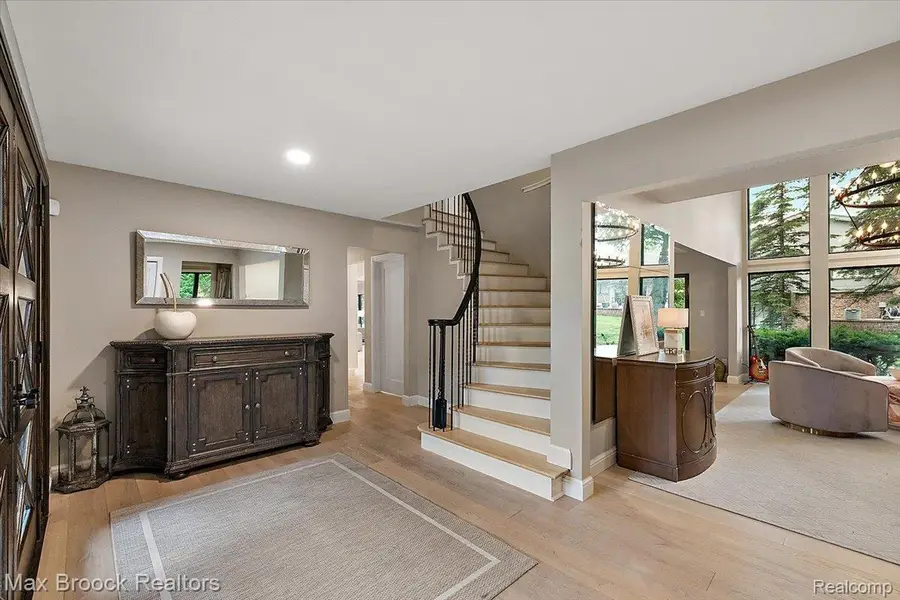 2999 Bloomfield Park Drive, West Bloomfield, MI 48323 - #3