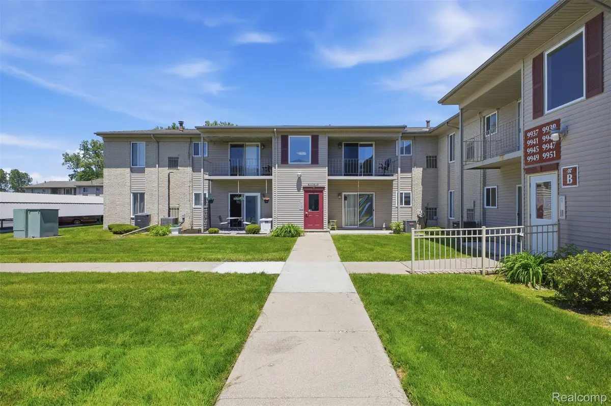 9921 Allen Pointe Drive #4, Allen Park, MI 48101 - #1