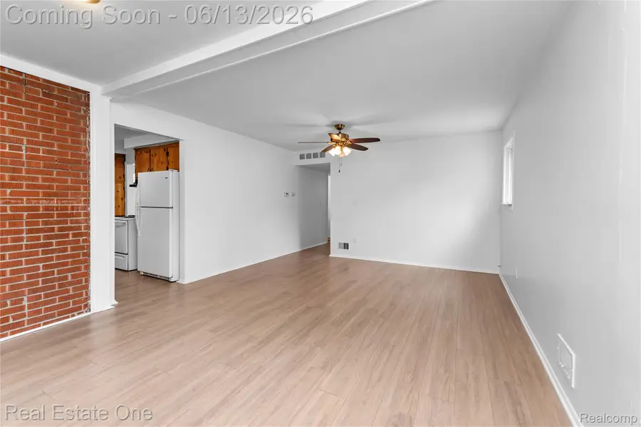 4718 Roosevelt Boulevard, Dearborn Heights, MI 48125 - #2