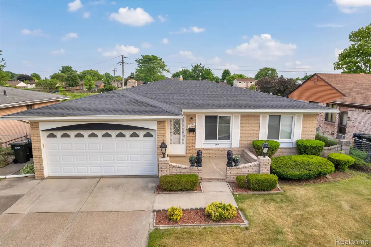 13612 Canterbury Drive, Sterling Heights, MI 48312 - #1