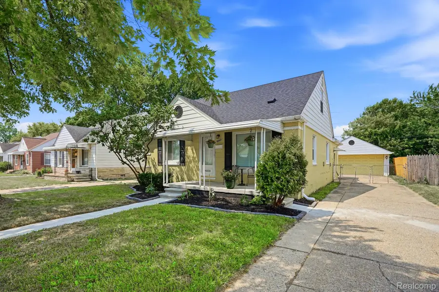 26809 Hollywood Street, Roseville, MI 48066 - #3