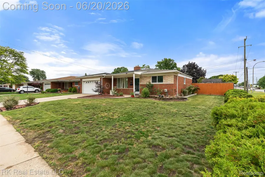 28987 James Drive, Warren, MI 48092 - #2