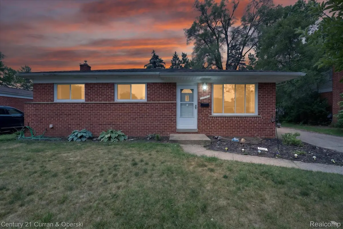 35669 Hees Street, Livonia, MI 48150 - #1