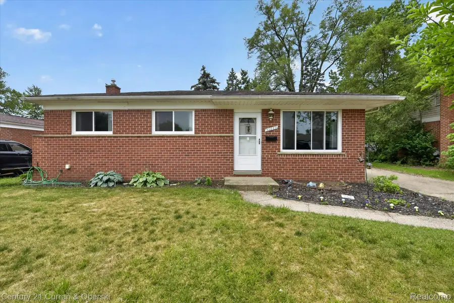 35669 Hees Street, Livonia, MI 48150 - #3