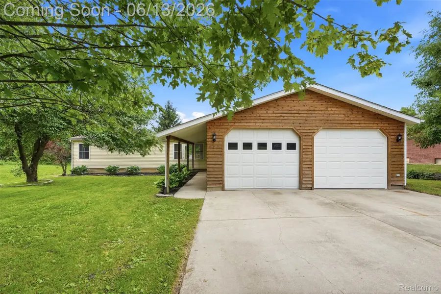 4420 Dublin Road, Burton, MI 48529 - #2