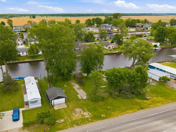 7448 Dyke Road, Clay, MI 48001