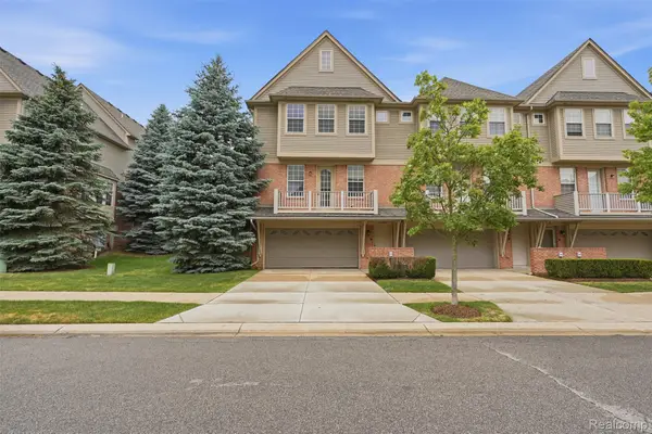 56669 Sunset Drive #177, ShelbyTwp, MI 48316