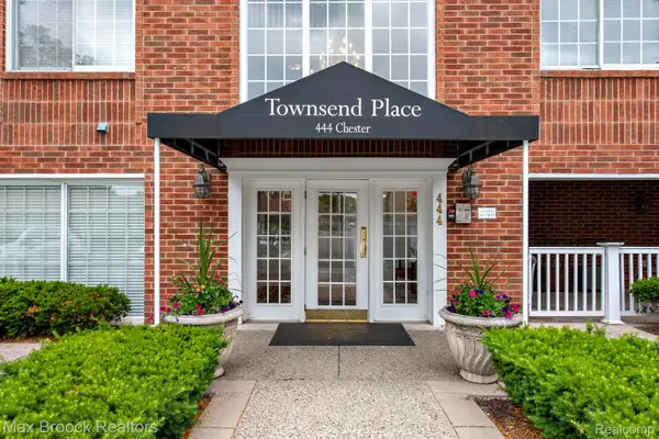 444 Chester Street #420, Birmingham, MI 48009