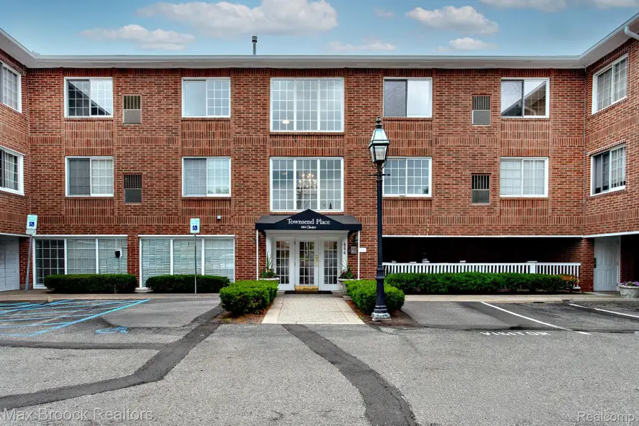444 Chester Street #420, Birmingham, MI 48009 - #2