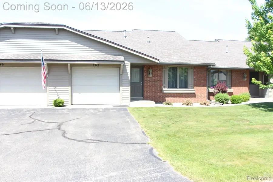 265 Interlaken Court, Zeeland, MI 49464 - #3