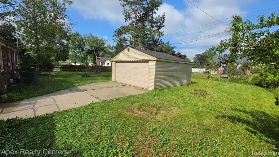 1172 Blackstone Street, Inkster, MI 48141 - #3