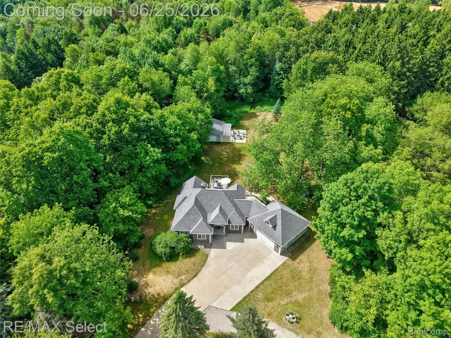 3406 E Vienna Road, Clio, MI 48420 - #2