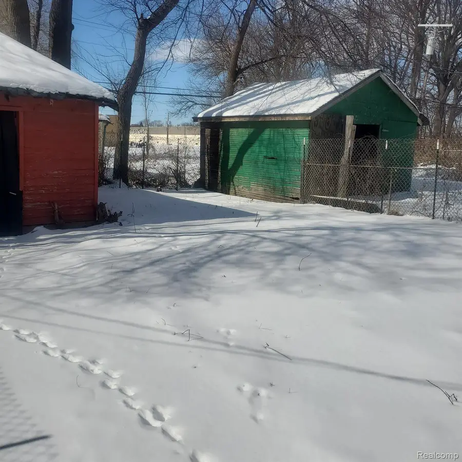 8229 Carlin Street, Detroit, MI 48228 - #3