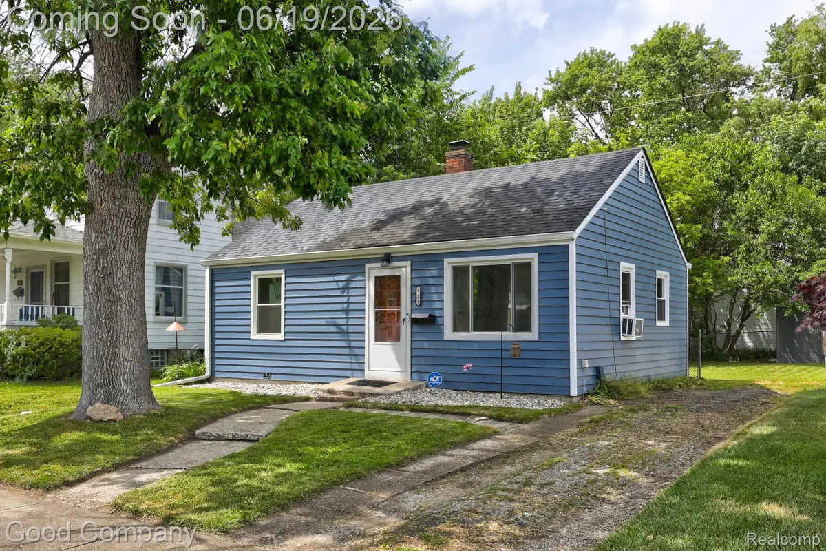 521 E Chesterfield Street, Ferndale, MI 48220 - #1