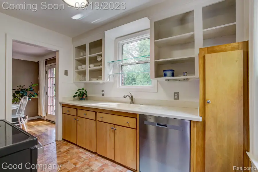 4246 Elmwood Avenue, Royal Oak, MI 48073 - #2