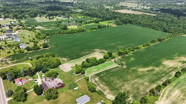 000 Columbiaville Road, Columbiaville, MI 48421