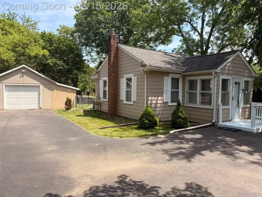 29780 Milford Road, New Hudson, MI 48165 - #3