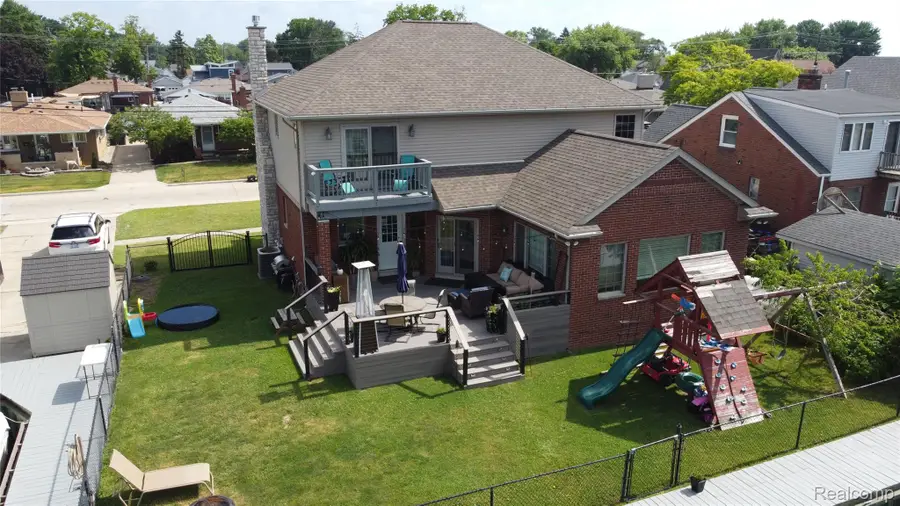 22434 Lange Street, Saint Clair Shores, MI 48080 - #2