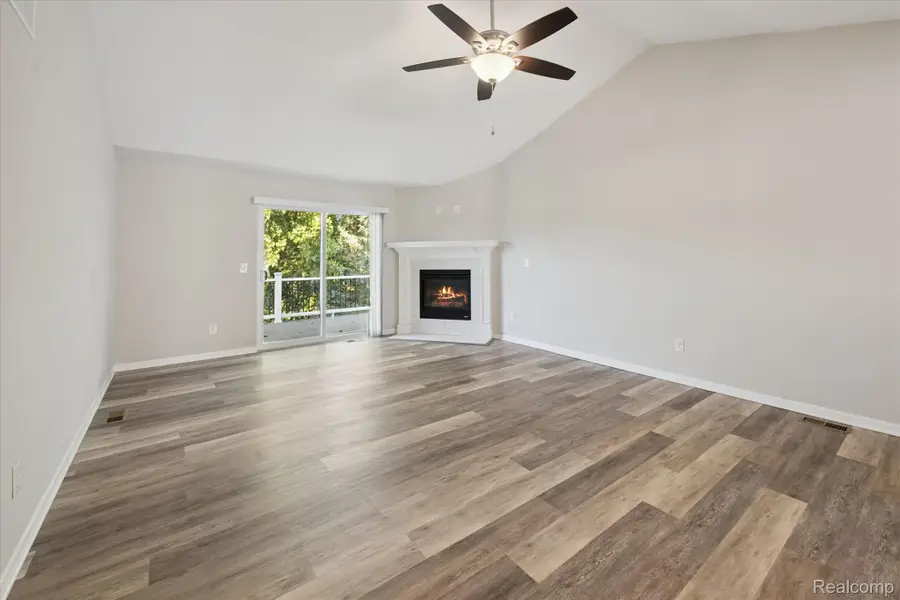 816 Nelsons Ridge Drive, Howell, MI 48843 - #3