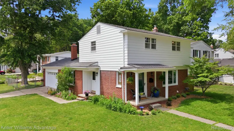 17415 Sunset Street, Livonia, MI 48152 - #2
