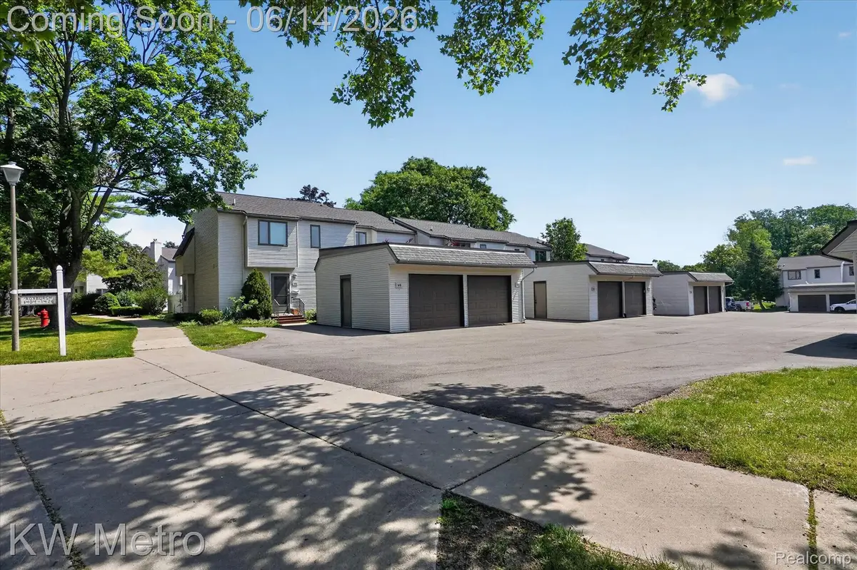 1420 Roxburgh Avenue, East Lansing, MI 48823 - #1