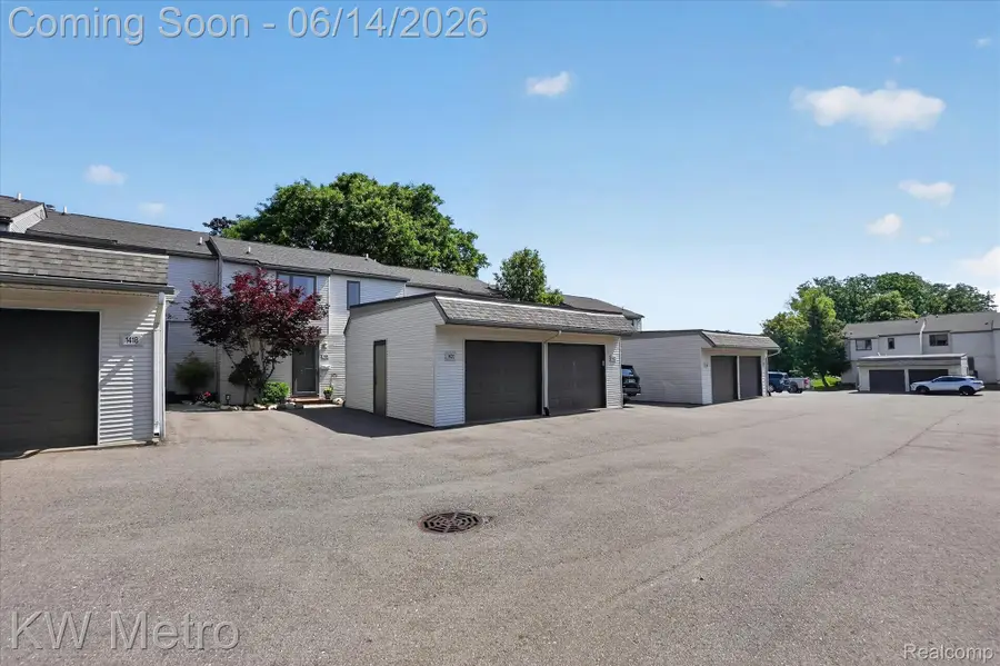 1420 Roxburgh Avenue, East Lansing, MI 48823 - #2