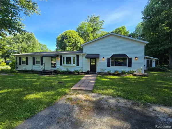 1559 Sturdevant Road, Kimball, MI 48074