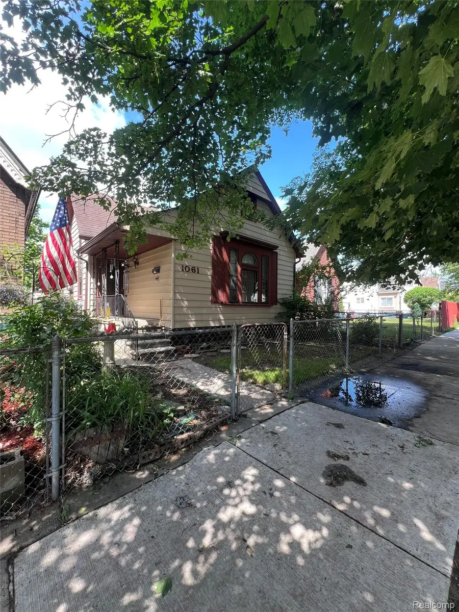 1061 Lansing Street, Detroit, MI 48209 - #2